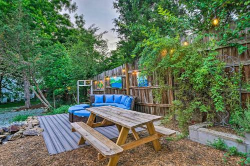 Spacious Home With Game Room And Backyard Lounge!
