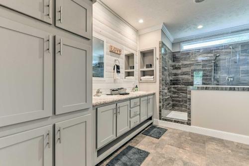 Spacious Blue Ridge Abode With Private Pond!