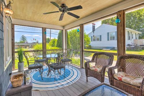 Charming Narragansett Retreat With Coastal View