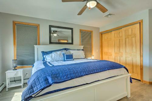 Charming Narragansett Retreat With Coastal View