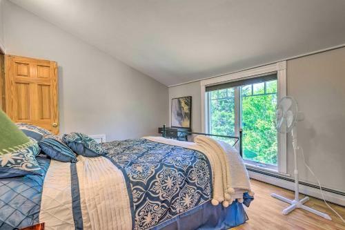 Charming Narragansett Retreat With Coastal View