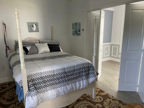 Villa 47 Terrace Ave