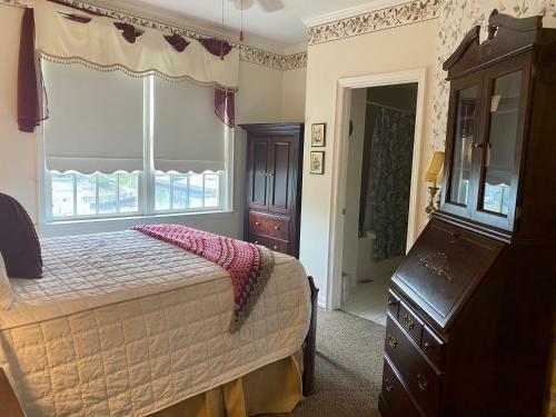 Bed & Breakfast The Cypress Inn