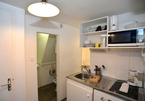 Hostal Room In Studio - Mini Studio Peniche Au Coeur De Lyon, Insolite Et Calme