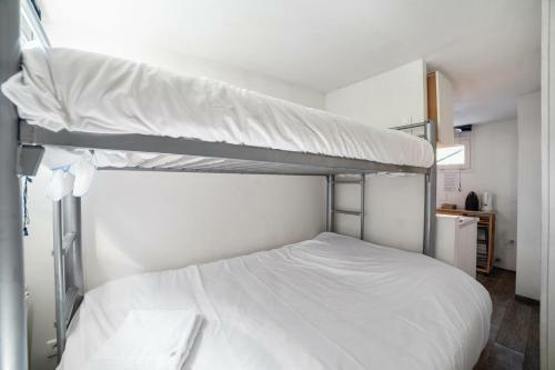 Hostal Room In Studio - Mini Studio Peniche Au Coeur De Lyon, Insolite Et Calme