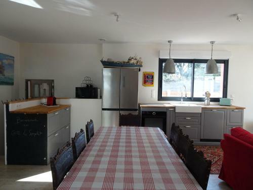 Comfortable Holiday Villa, 50m From The Sea