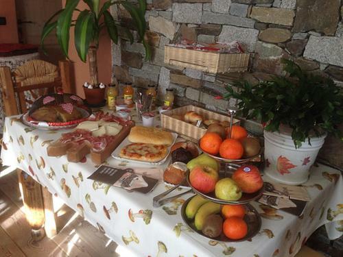 Bed & Breakfast Garni La Genziana