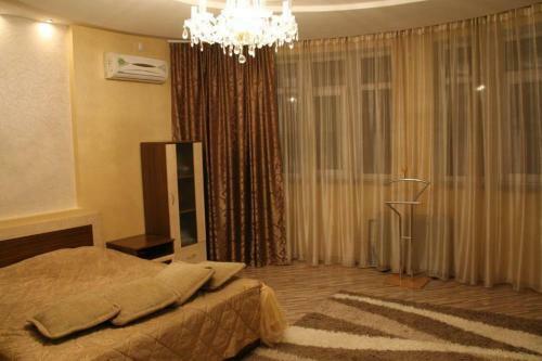 Comfortable Villa Near Tash Rabat Mall