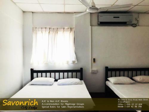 Hostal Savonrich City Lodge