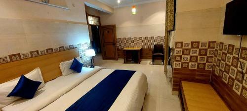 Ap Palace Hotel, Ayodhya