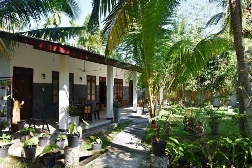 Hostal Silver Villa