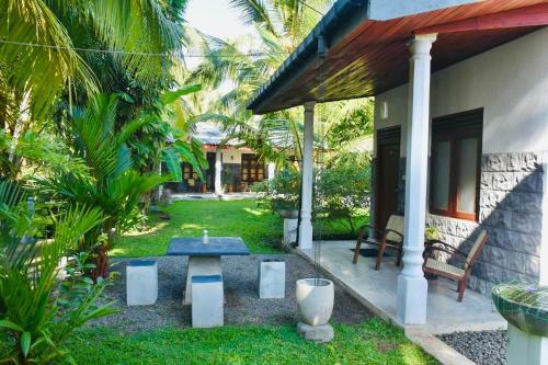 Hostal Silver Villa