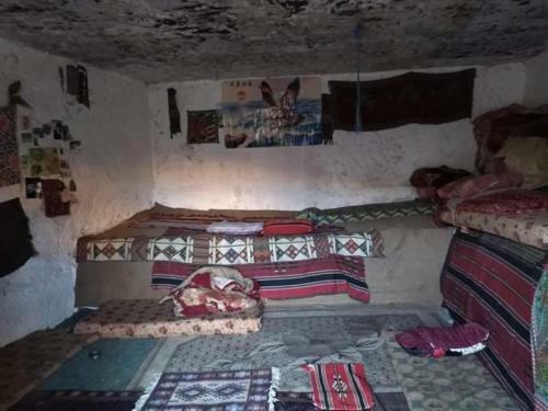 Bed & Breakfast Lawrence Cave / Petra Trip With Ghadeer
