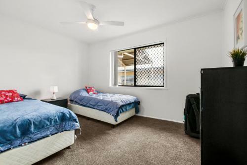 Bell Street 36 Dicky Beach