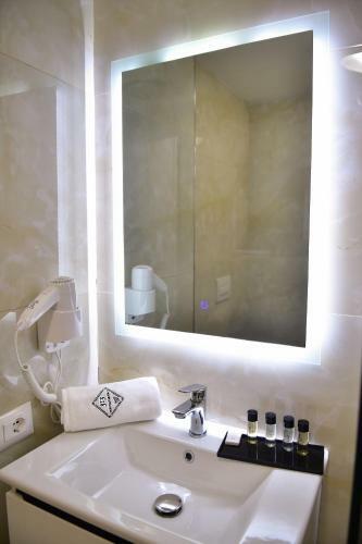 313 Boutique Hotel
