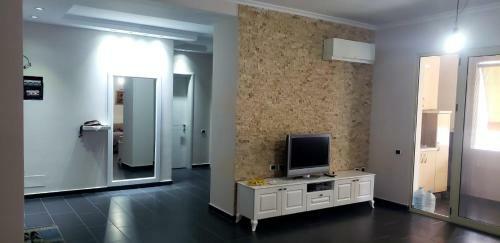 Apartamento Dhamo?s Flat