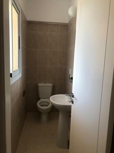 Apartamento Pafilia Garden Home
