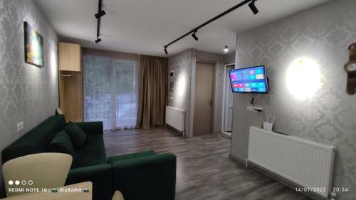 G&sh House