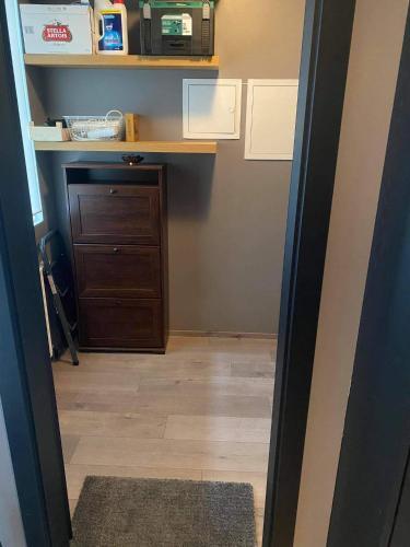 Stylish 2 Floor Apartment. Close To Airport.