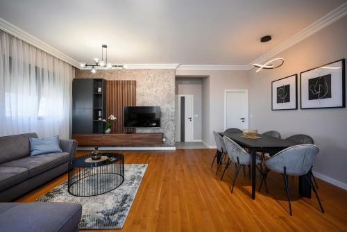 Sunset Deluxe Apartment