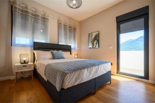 Sunset Deluxe Apartment