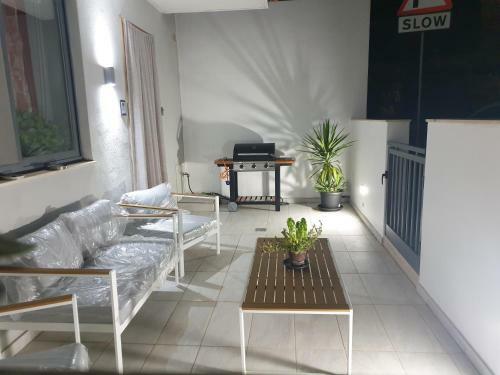 Apartamento A New Ground Floor Maisonette - Mellieha Bay