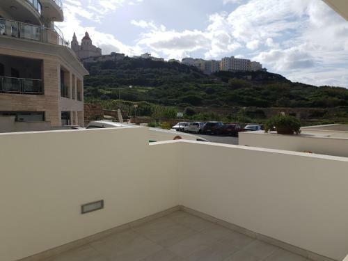 Apartamento A New Ground Floor Maisonette - Mellieha Bay