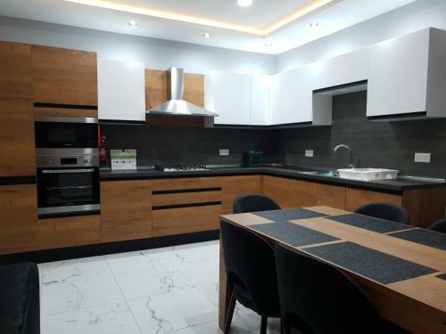 Apartamento A New Ground Floor Maisonette - Mellieha Bay