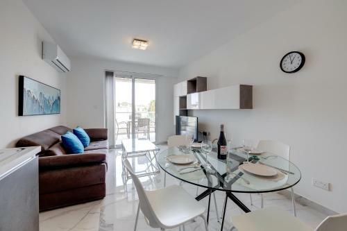 Deluxe 2br Apartment In Central St Julians