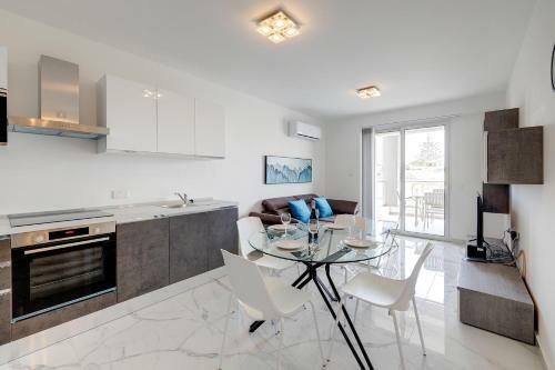 Deluxe 2br Apartment In Central St Julians