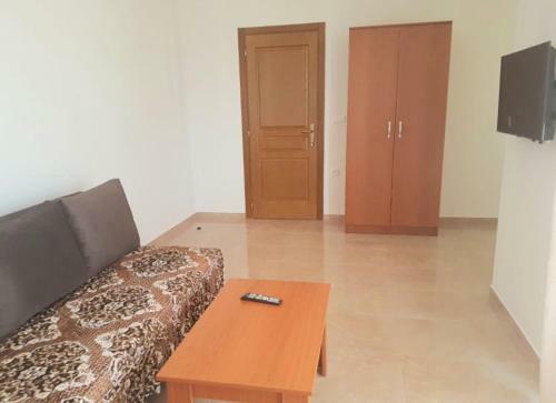 Apartments Aslani