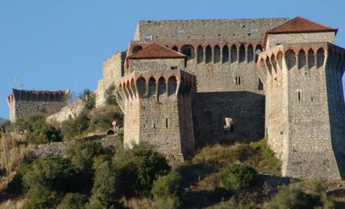 Historical 3 - Bedroom Villa In Alcobaca