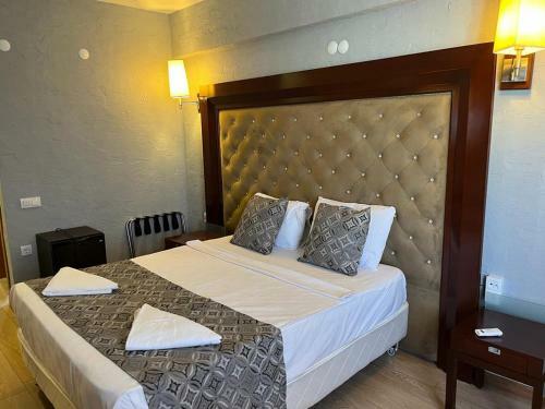 Dionisus Hotel Lara