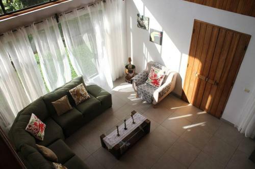 Casa Villa Jade - 10km De R�o Celeste
