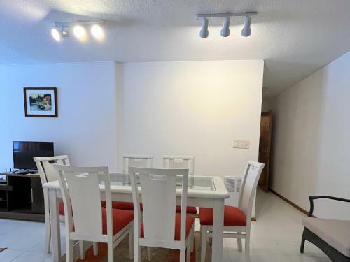 Apartamento Edificio Scorpio 2d3b By Punta Rentals