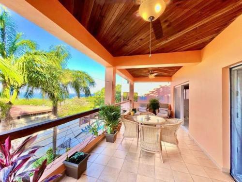 Apartamento Views 2b @sunset Estates, West End