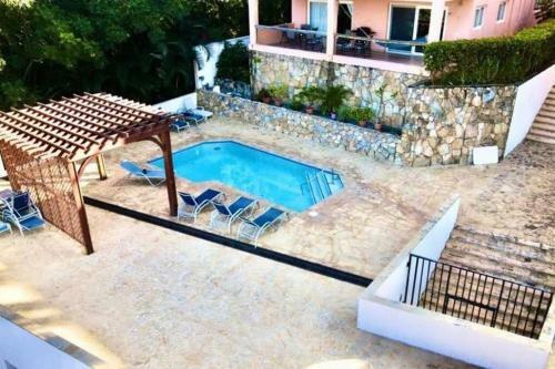 Apartamento Views 2b @sunset Estates, West End