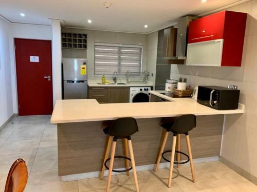Luxurious 1 Bedroom Apartment Available