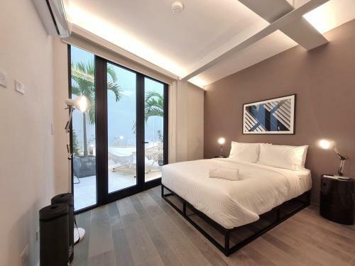 Apartamento Sunny 2br With Private Pool In Casco Antiguo
