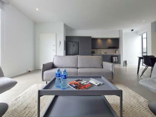Apartamento Bright 1br With Private Pool In Casco Antiguo