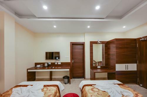 Hotel Sj Pride