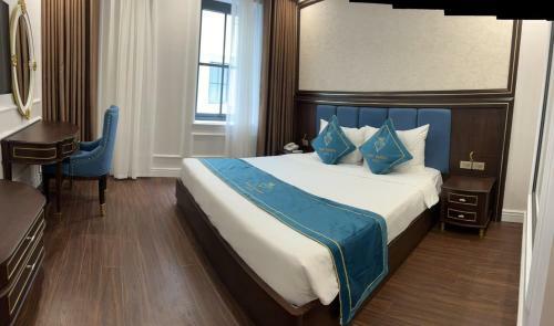 Ruby Queen Hotel