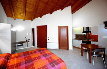 Aparthotel Alba Village Hotel
