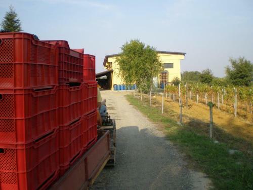 Agroturismo Cascina La Maddalena Bed & Wine