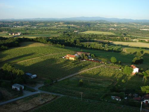 Agroturismo Cascina La Maddalena Bed & Wine