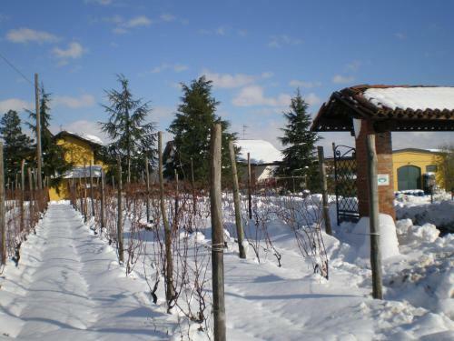 Agroturismo Cascina La Maddalena Bed & Wine