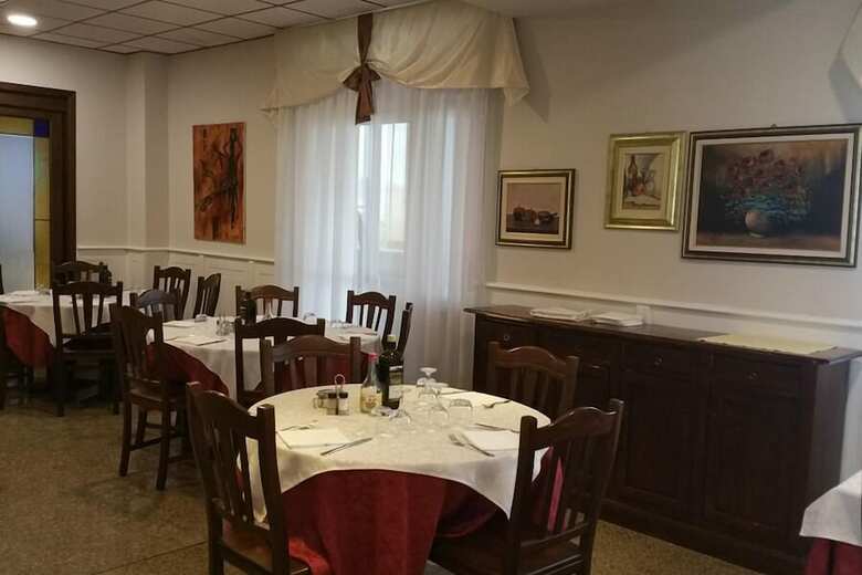 Hotel Vazzana