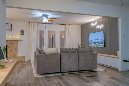 The Comfort And Games Nest - 5 Mins From Old Town