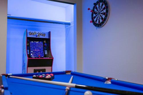 The Comfort And Games Nest - 5 Mins From Old Town