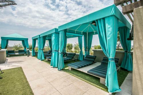 Apartamento New! Rooftop Pool With Mountain Views+king Beds